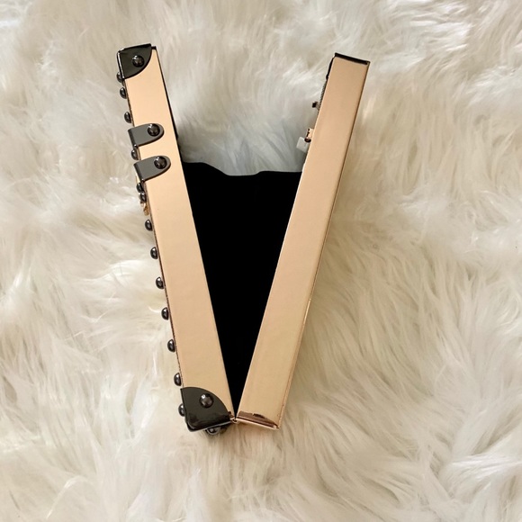 Door clutch - Picture 4 of 4